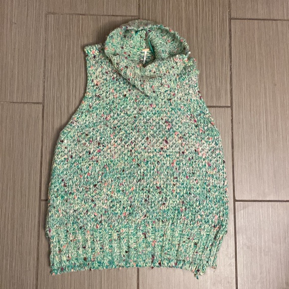 Free People Faye Sweater Vest Emerald Lime - Picture 4 of 4